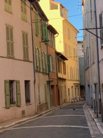 Studio Neuf Et Charmant Vieil 昂蒂布 外观 照片